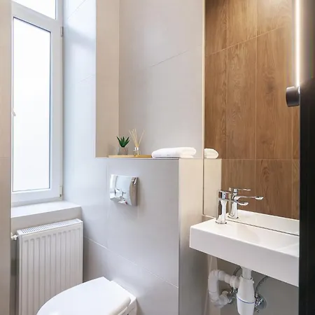 Royal Vip On Leontovicha 5