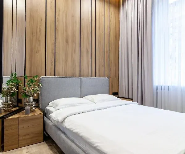 Royal Vip On Leontovicha 5