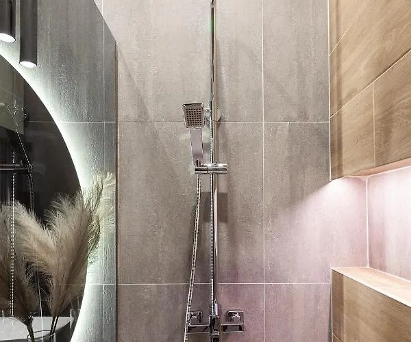 Royal Vip On Leontovicha 5