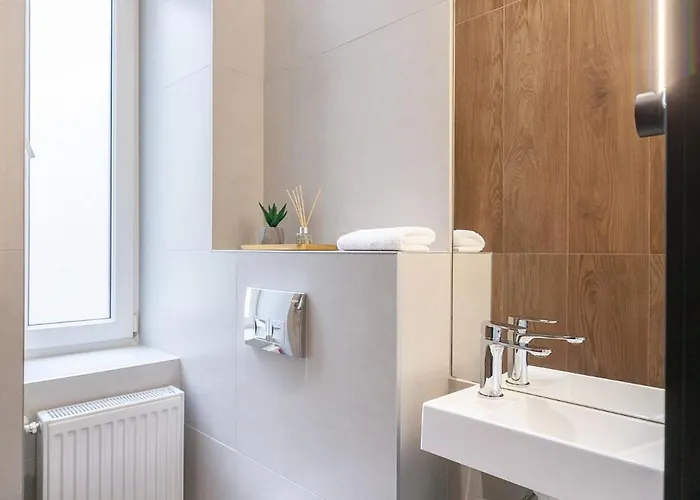 Royal Vip On Leontovicha 5